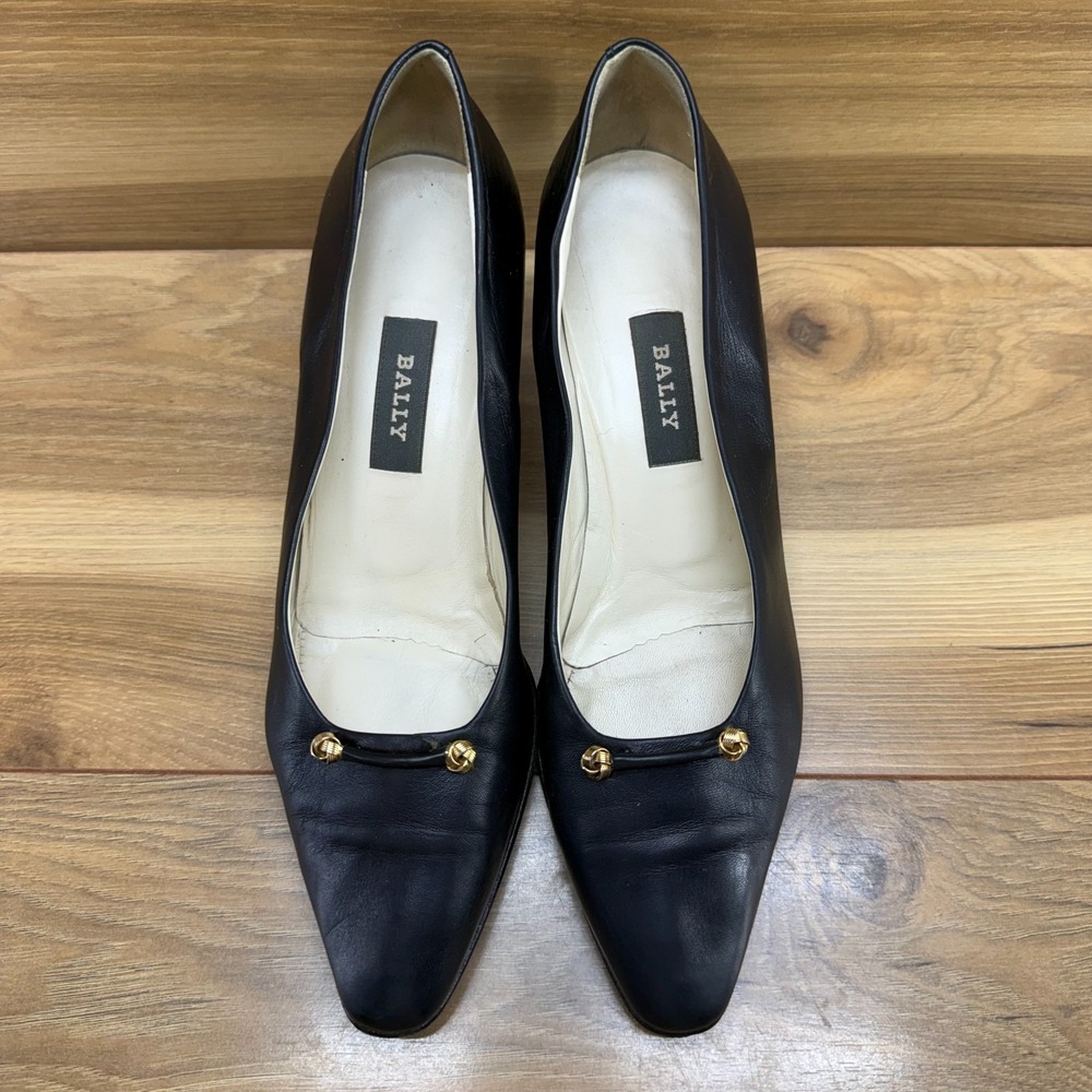 BALLY Vintage 90s Juniper Pump 9 M Black Soft Leather Kitten Heel Academia